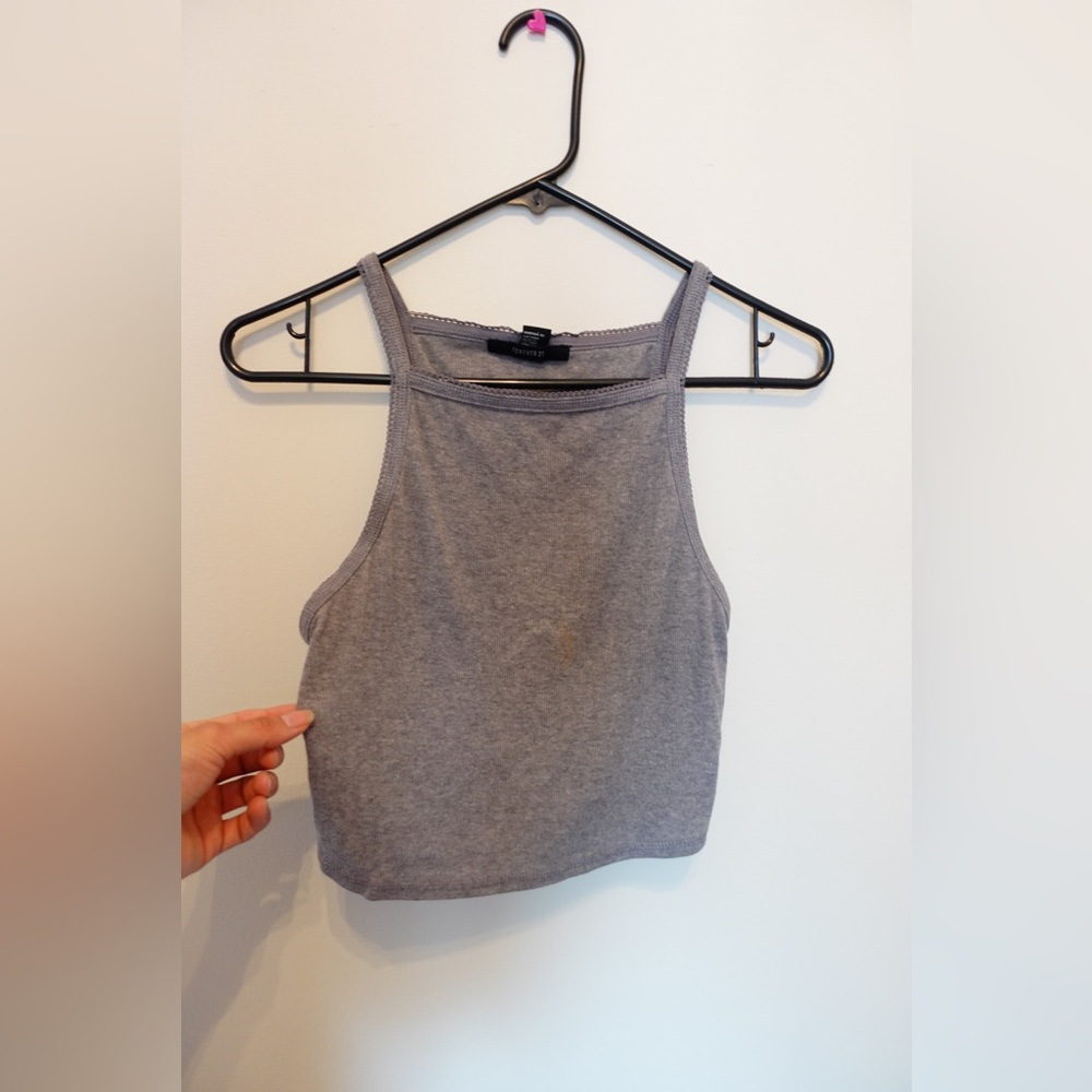 Gray top